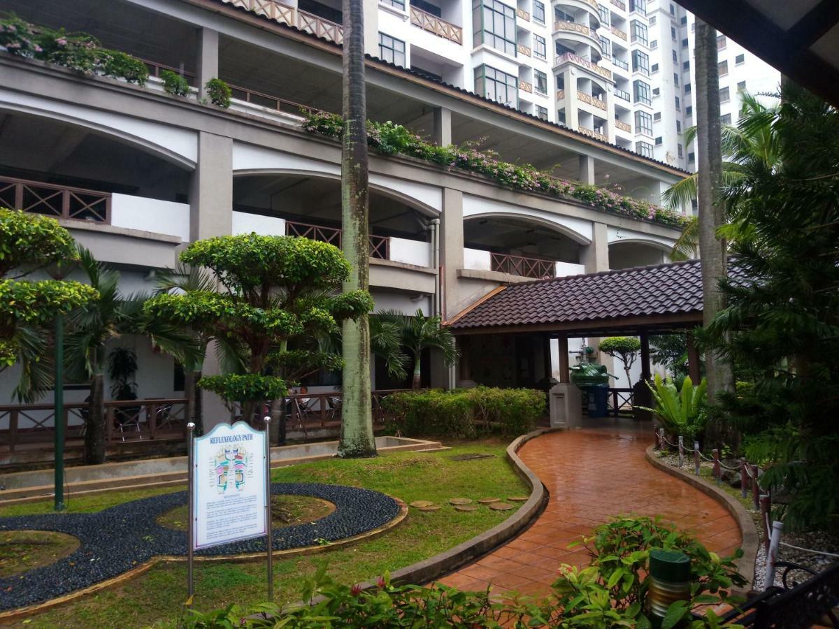 Costa Mahkota Aparthotel Malacca Exterior foto